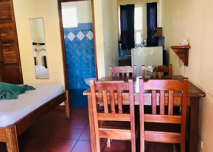Isolina Potrero (Guanacaste)